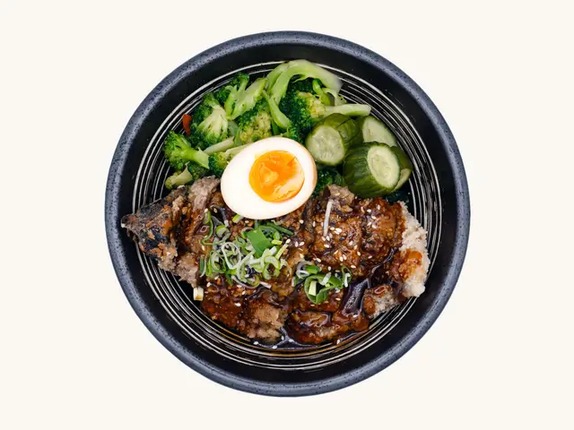 Knusprige Melanzani (風味茄子便當)